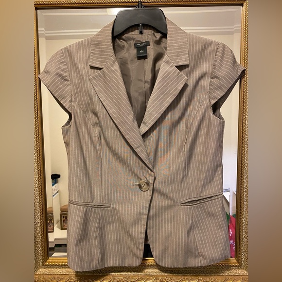 EUC Ann Taylor short sleeved blazer - Picture 7 of 7